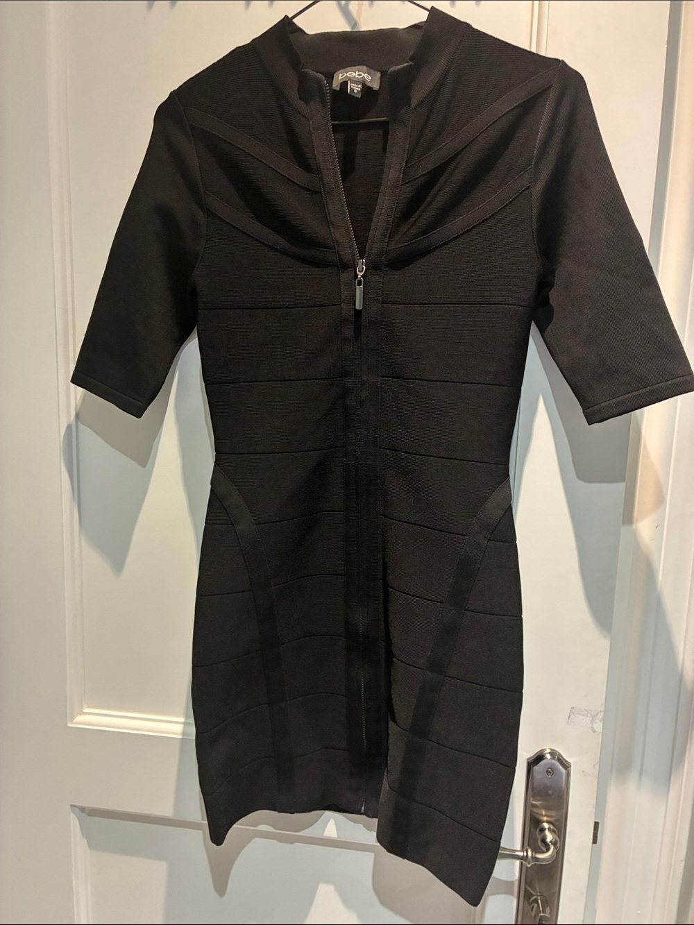 Bebe Black Bandage Dress Zip Front Mock Neck Small ✨ 👵MT